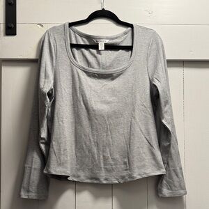 Athleta Signature Rib Square Neck Top Gray Long Sleeve Tee
XL NWOT